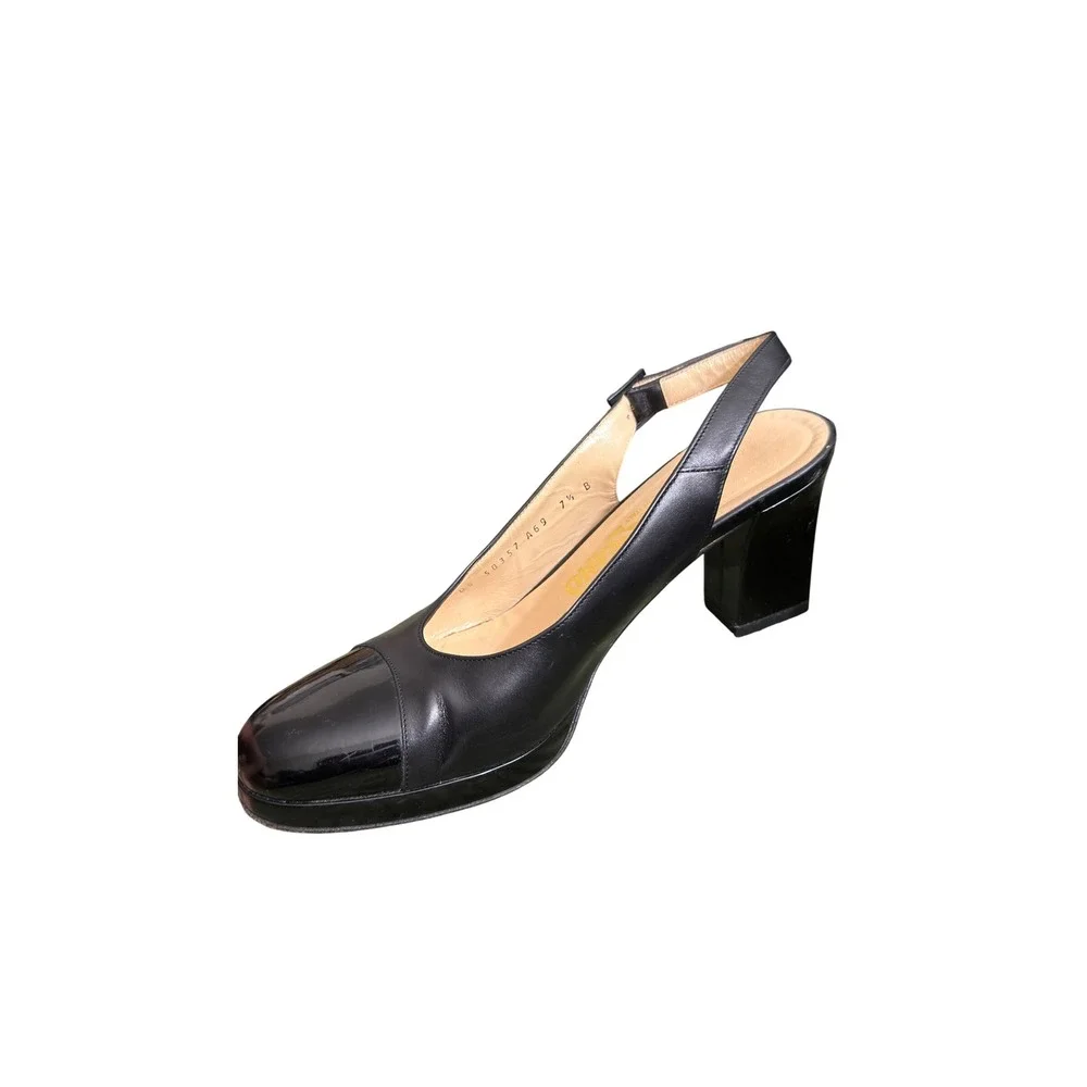 Salvatore Ferragamo Black Leather Patent Cap Toe Slingback Pumps Heels 7.5 B - Picture 3 of 6